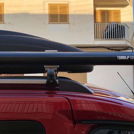 Dacia Dokker Camperiz Hotel Palma de Mallorca Bagian luar foto