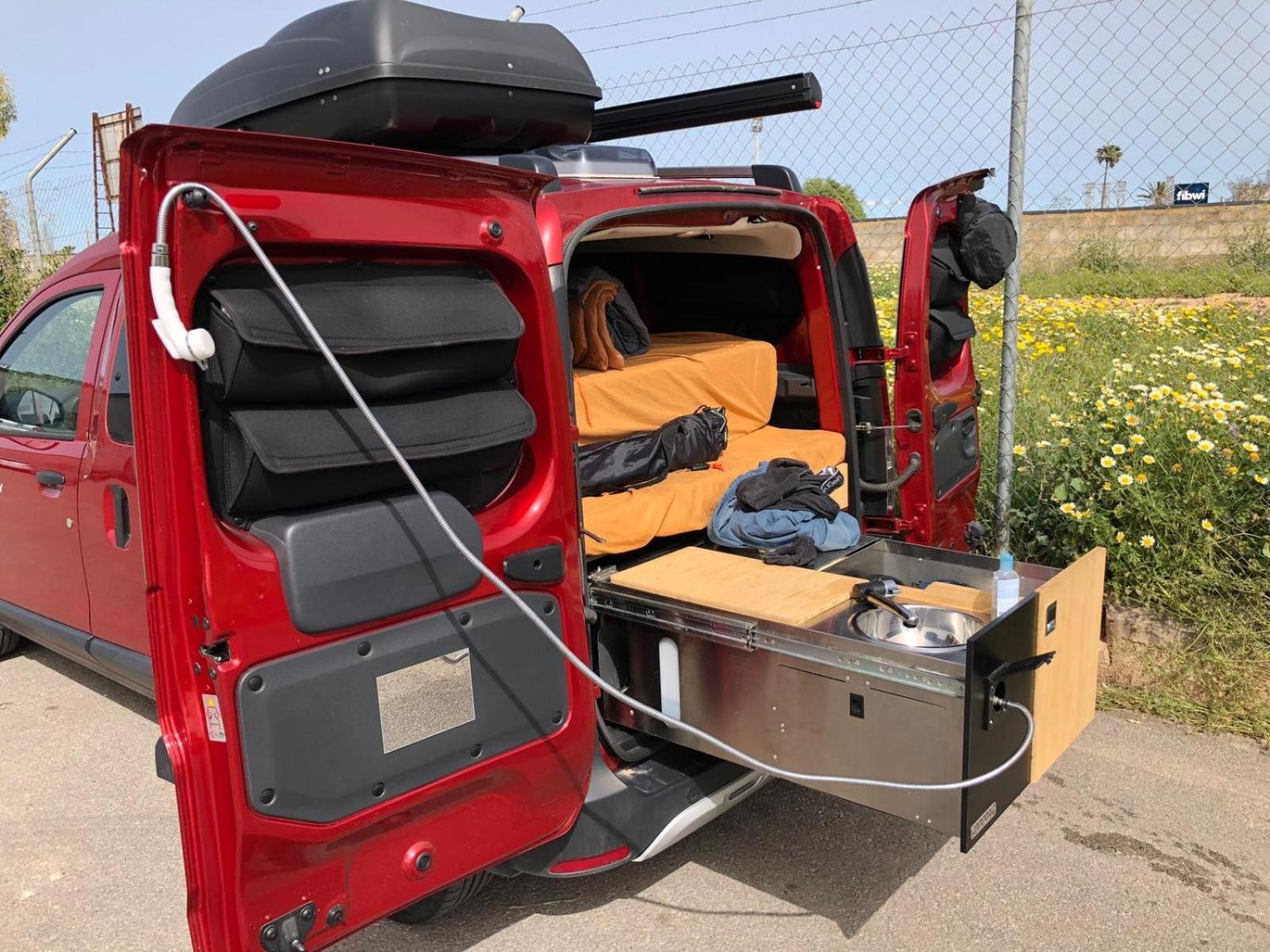 Dacia Dokker Camperiz Hotel Palma de Mallorca Bagian luar foto