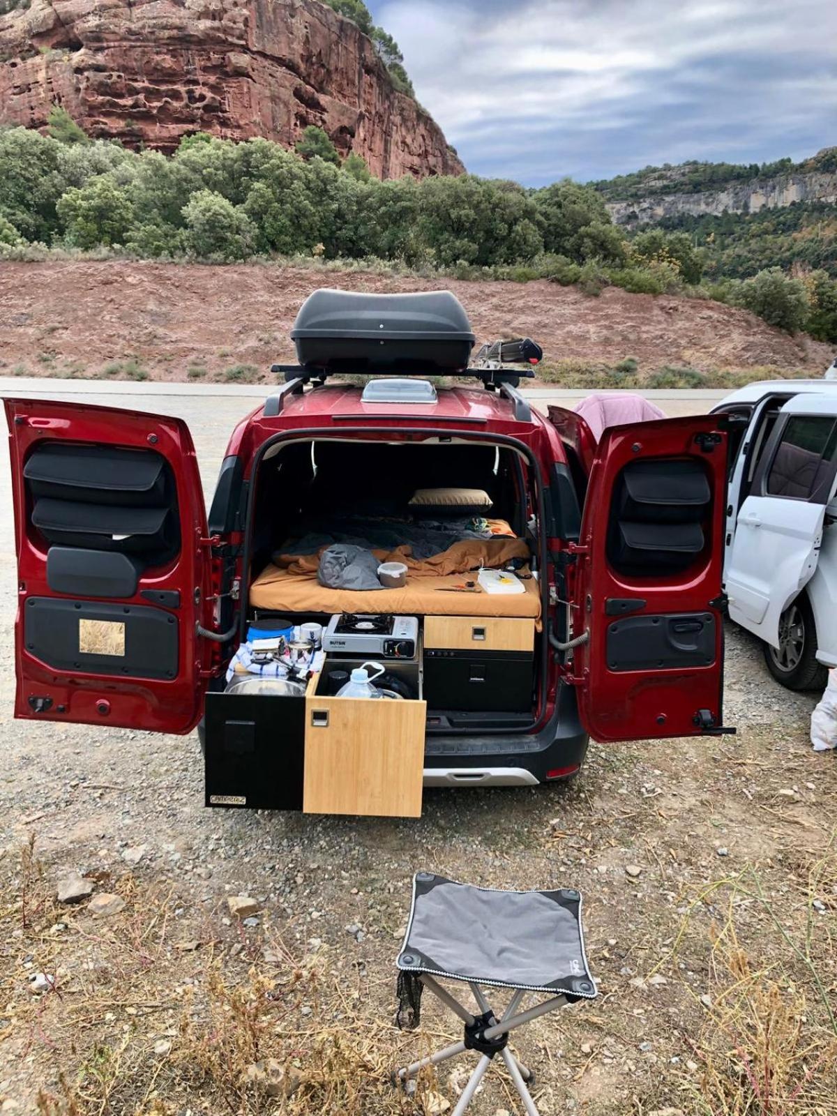 Dacia Dokker Camperiz Hotel Palma de Mallorca Bagian luar foto